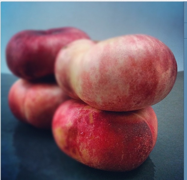 Doughnut or pan tao peaches